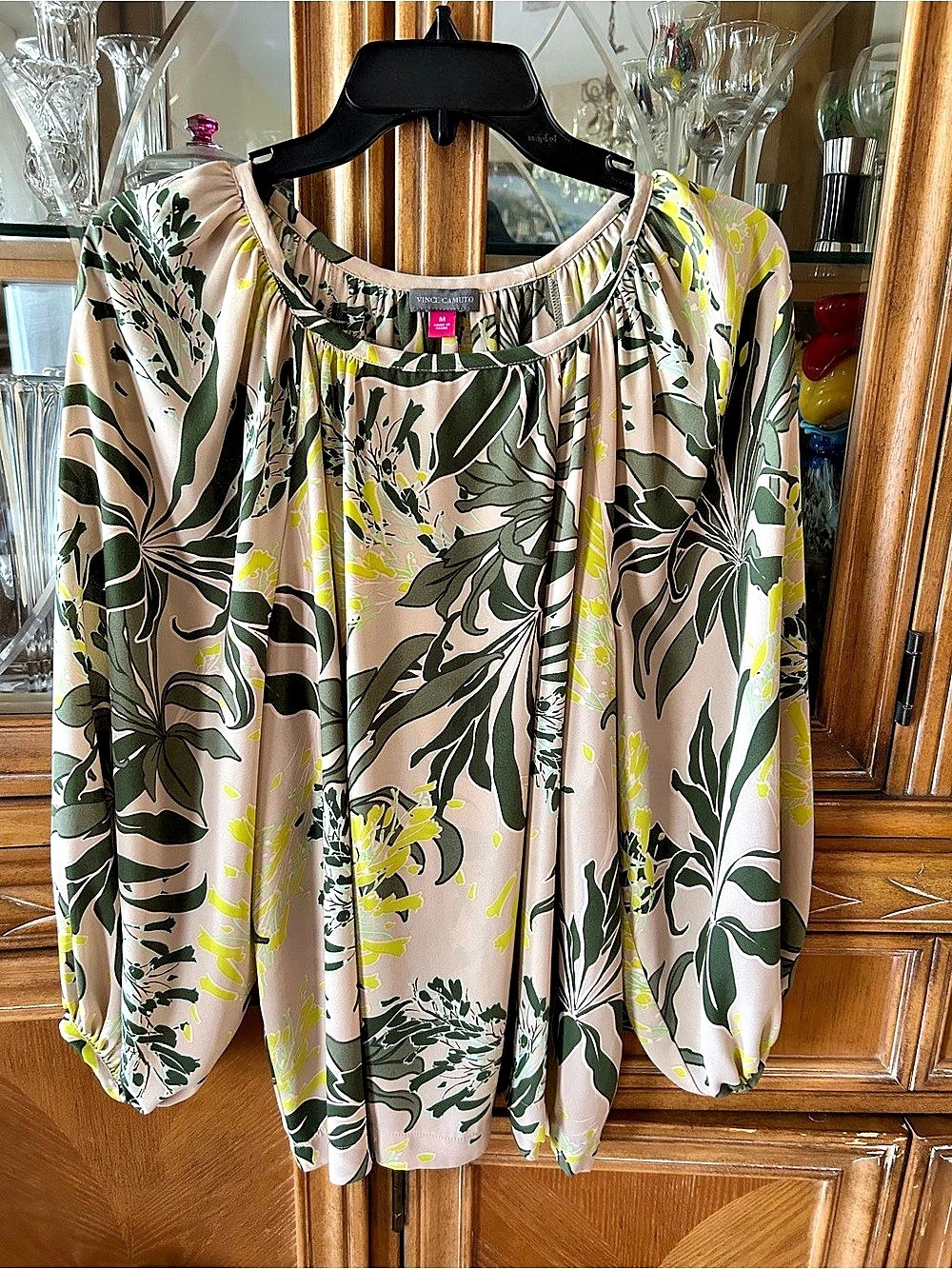 Vince Camuto Floral Blouse in Pink & Green Size Medium